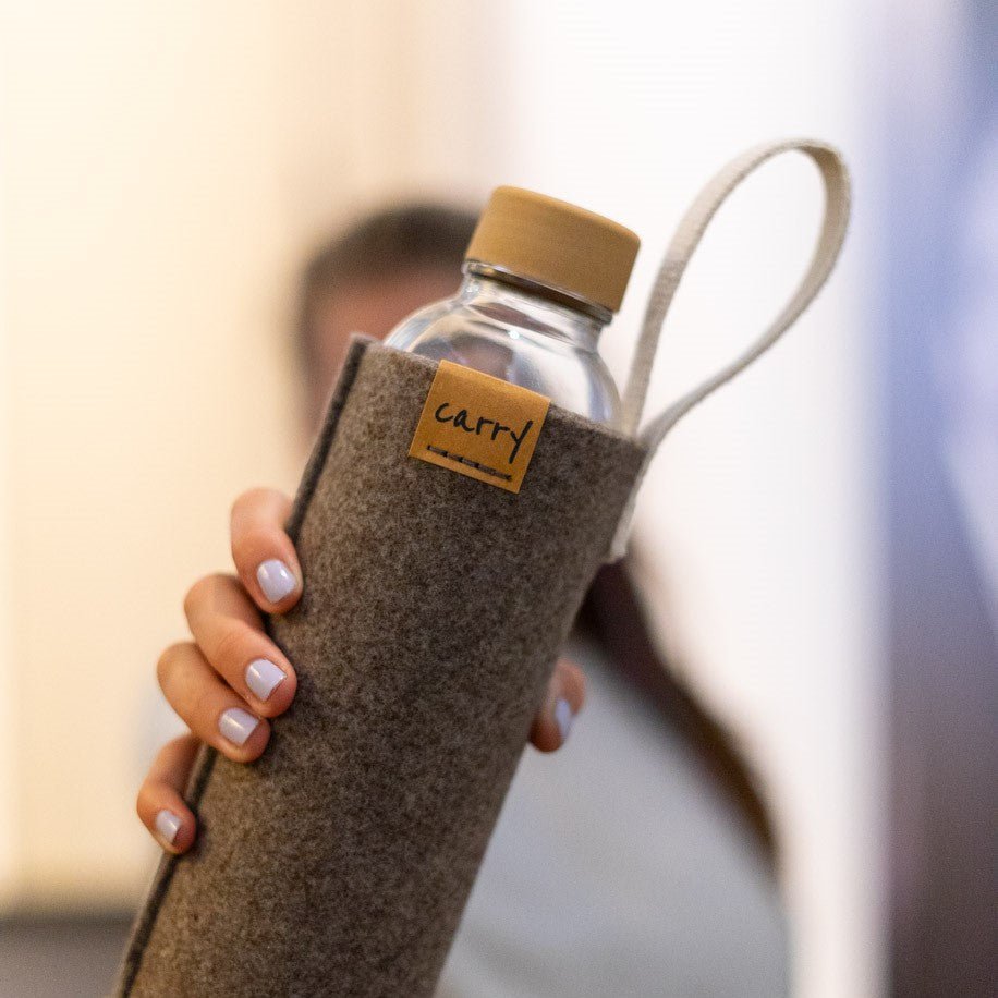 CARRY Flaschenhülle aus Filz – handgemacht & nachhaltig