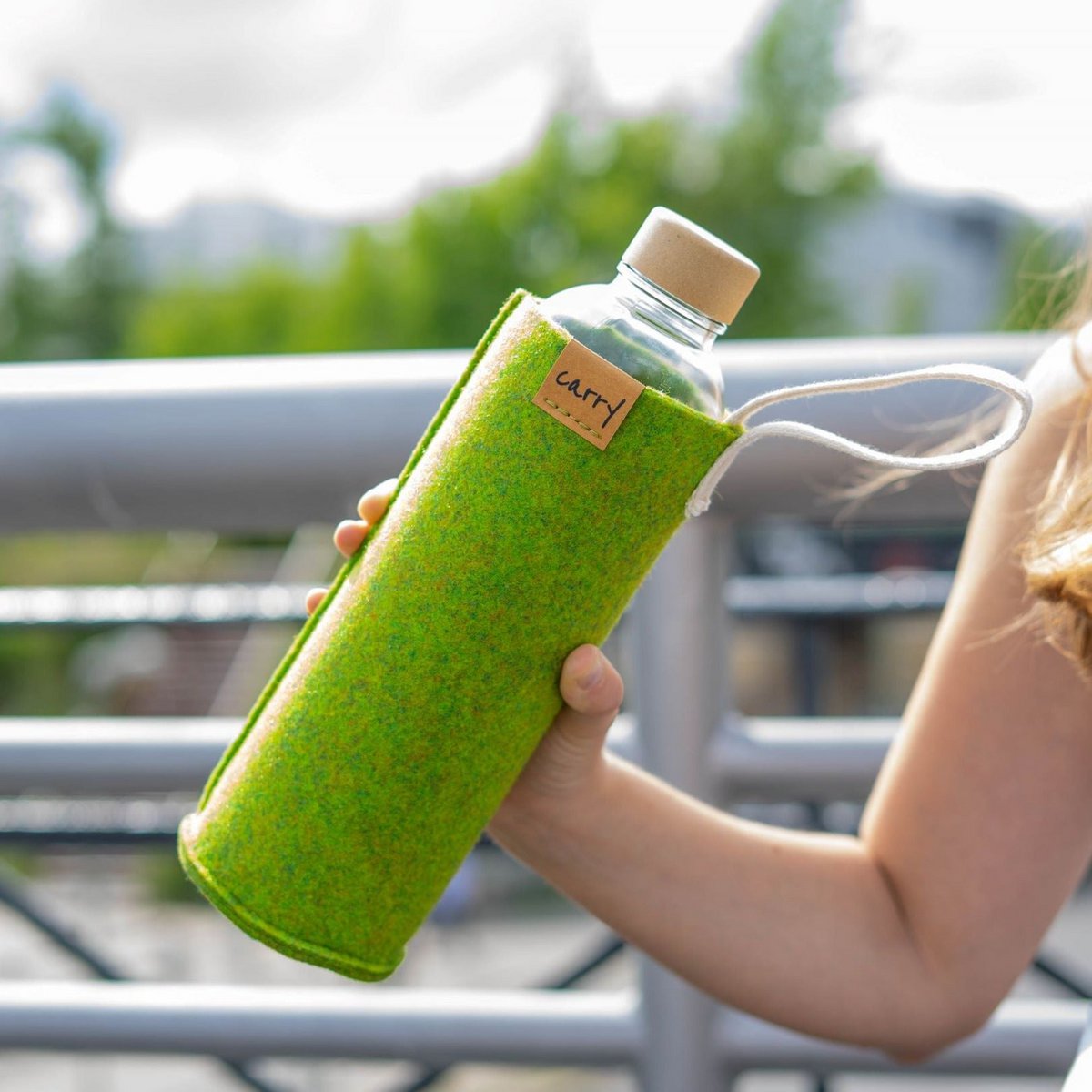 CARRY Flaschenhülle aus Filz – handgemacht & nachhaltig