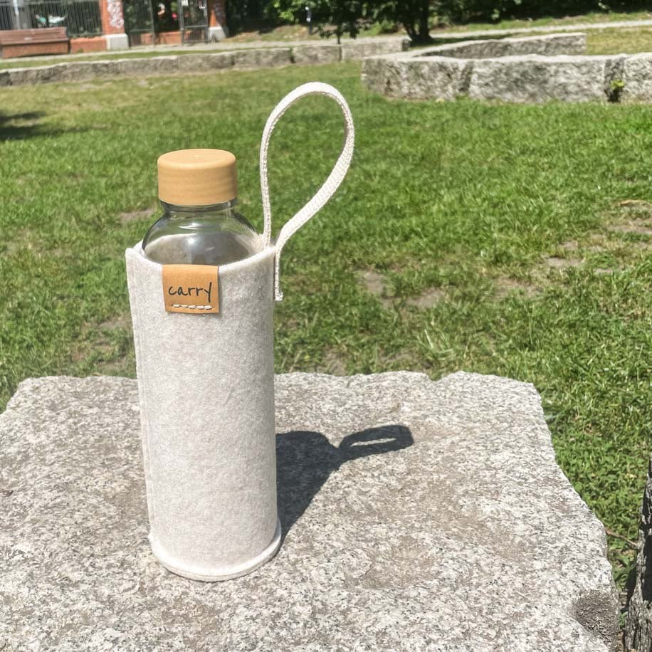 CARRY Flaschenhülle aus Filz – handgemacht & nachhaltig