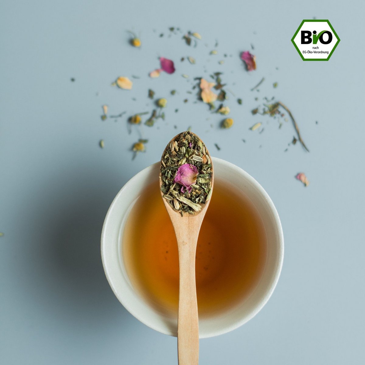 āsmi Ayurveda Kamillen Tee mit Rosenblütenblätter Bio