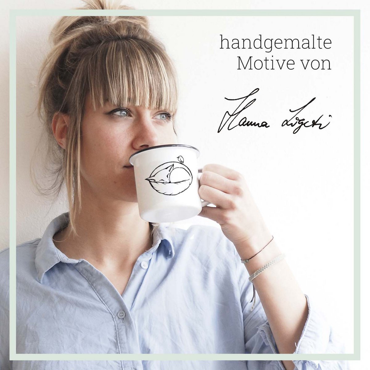Frau trinkt aus handgemalter Emaille Tasse Yogibär von LIGARTI mit minimalistischen Design