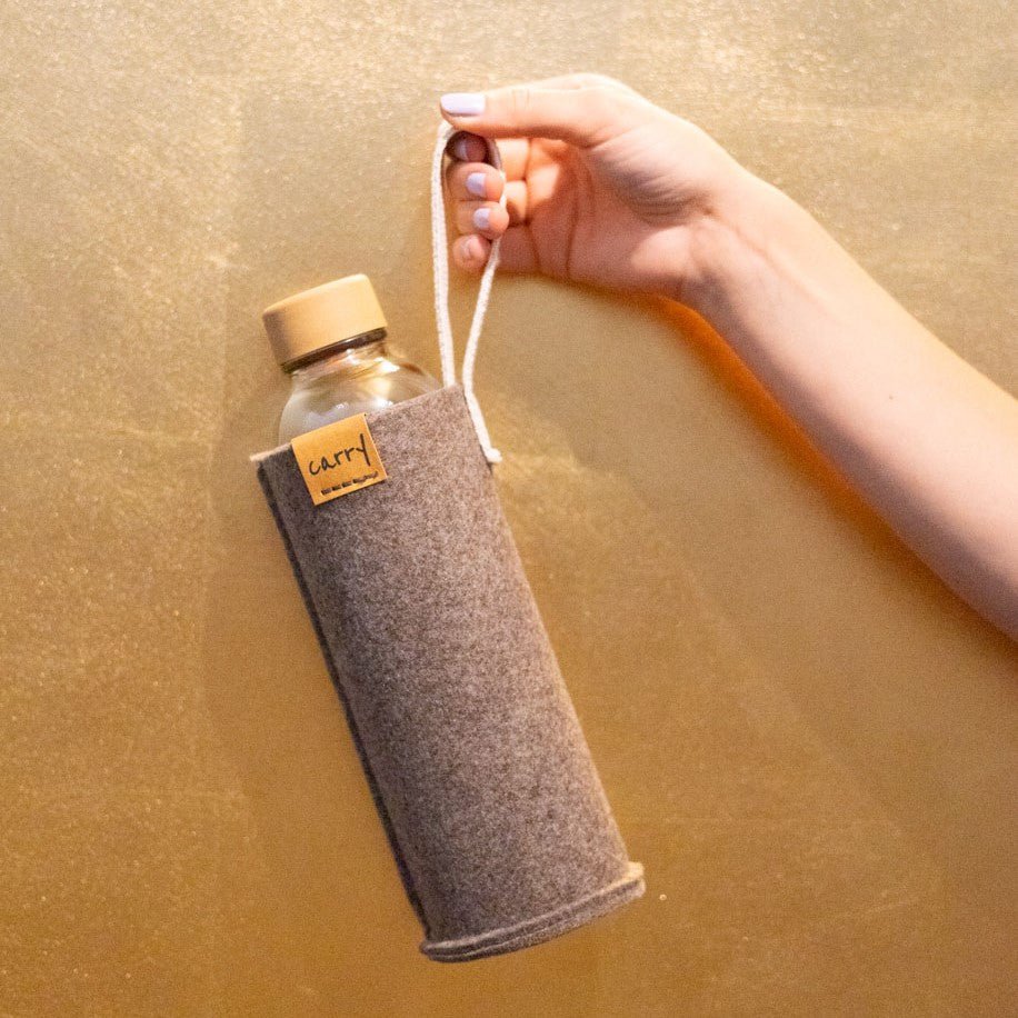 CARRY Flaschenhülle aus Filz – handgemacht & nachhaltig