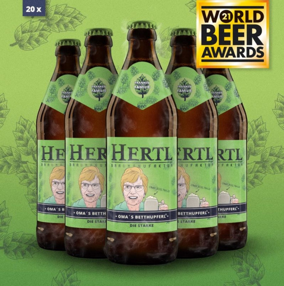 Hertl Oma’s Betthupferl Bier kaufen 20er Pack mit grünem Etikett und Illustration einer älteren Frau